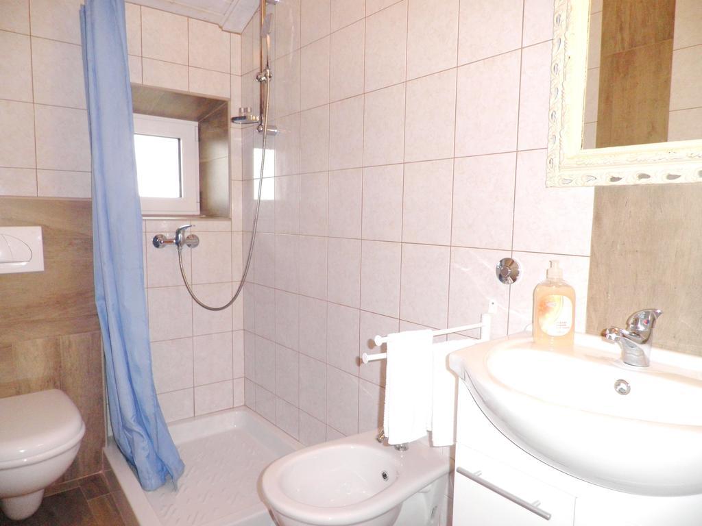 Studio Sijara Apartment Motovun Cameră foto