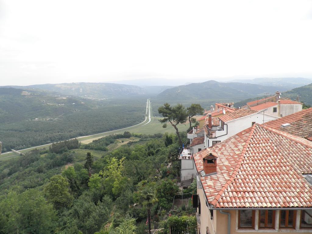 Studio Sijara Apartment Motovun Cameră foto